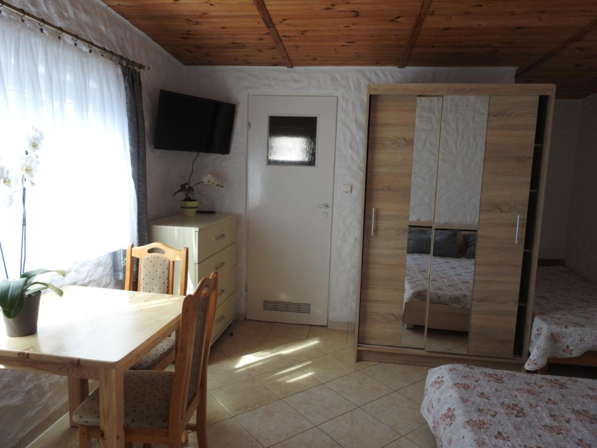 Malwa Apartment Jezierzany Bagian luar foto