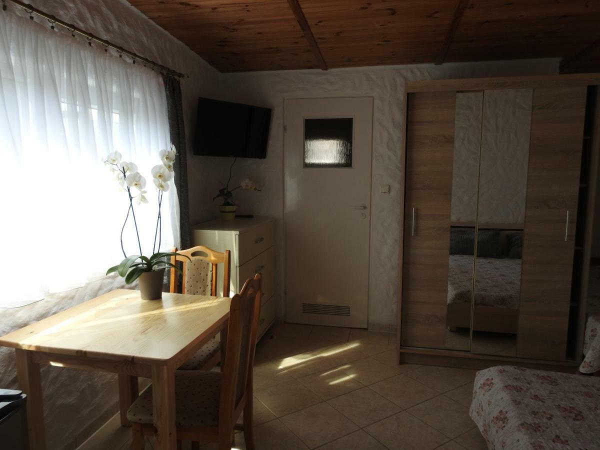 Malwa Apartment Jezierzany Bagian luar foto