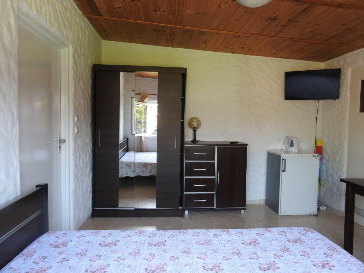 Malwa Apartment Jezierzany Bagian luar foto